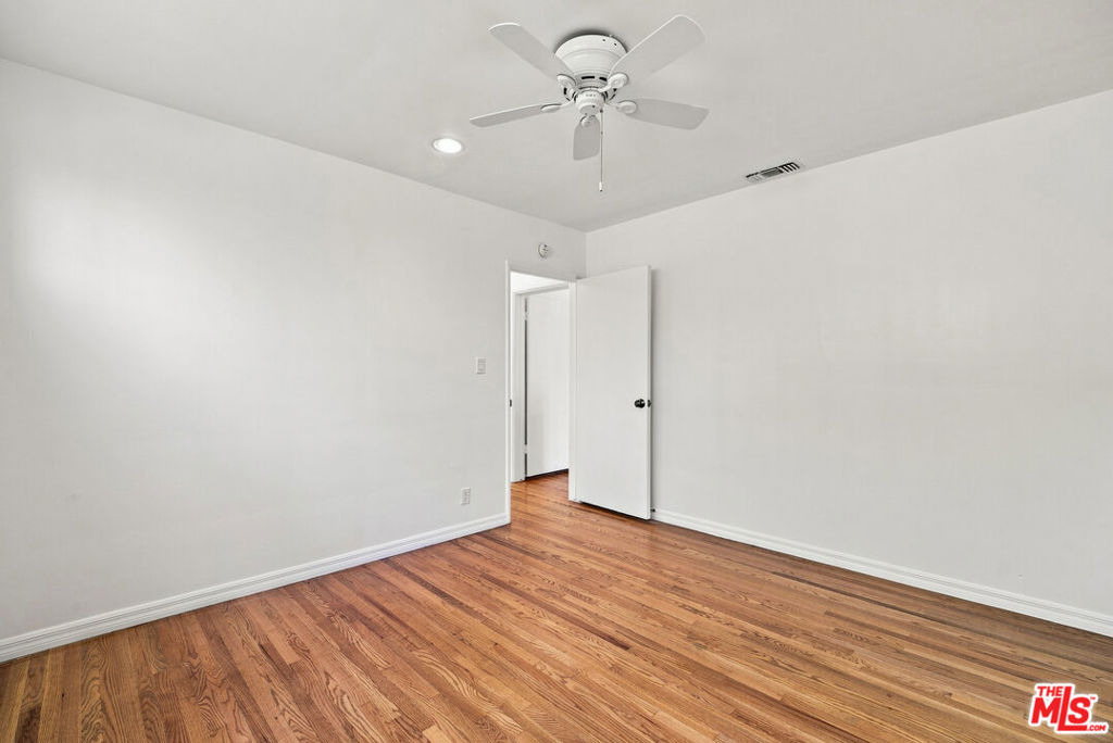 5631 Columbus Avenue - Photo 20