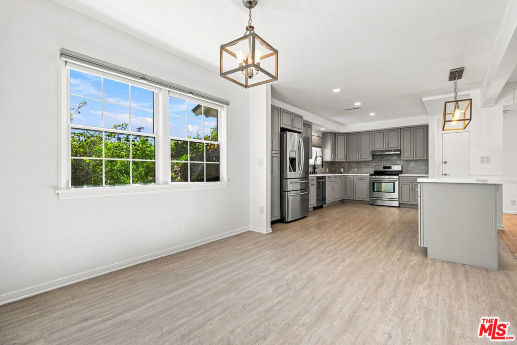 5631 Columbus Avenue - Photo 8
