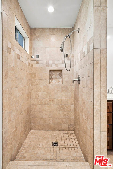 5631 Columbus Avenue - Photo 34
