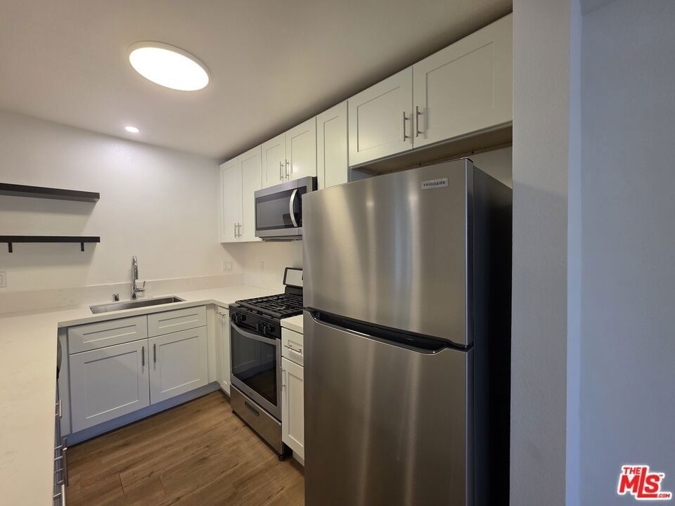 1260 Vin Scully Avenue - Photo 5