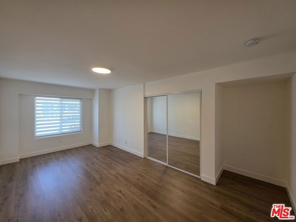 1260 Vin Scully Avenue - Photo 39