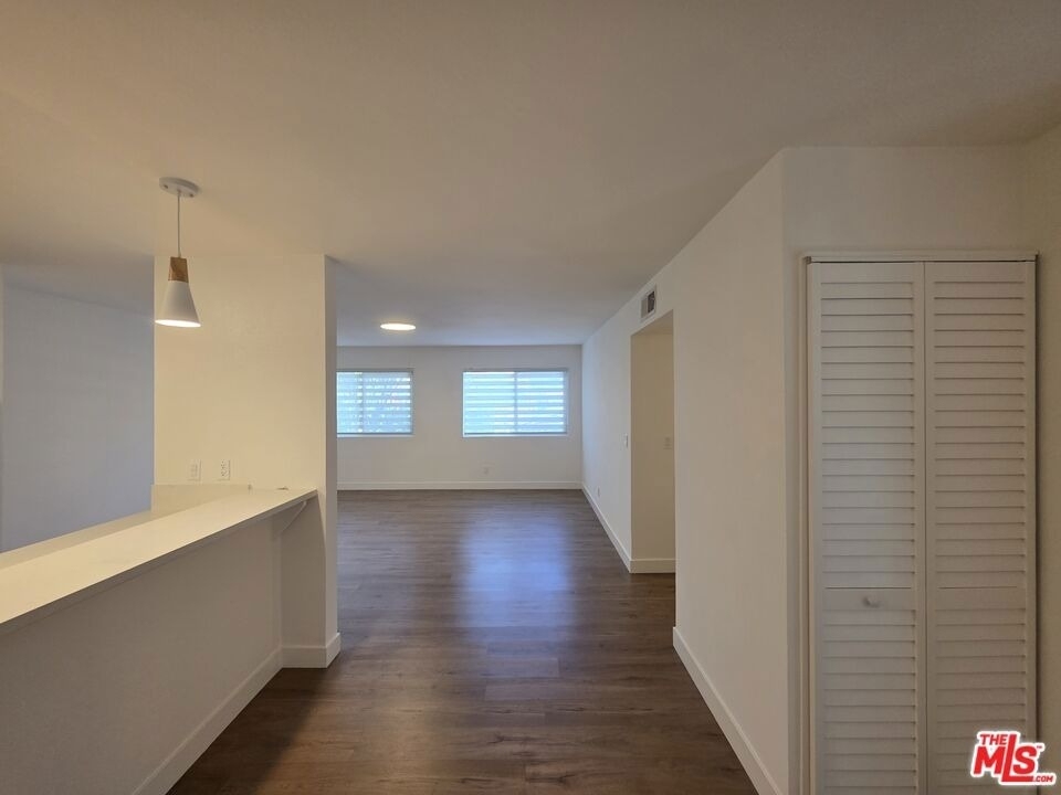 1260 Vin Scully Avenue - Photo 29
