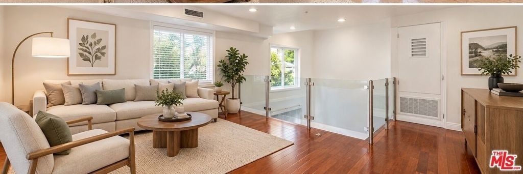 10389 Almayo Avenue - Photo 2
