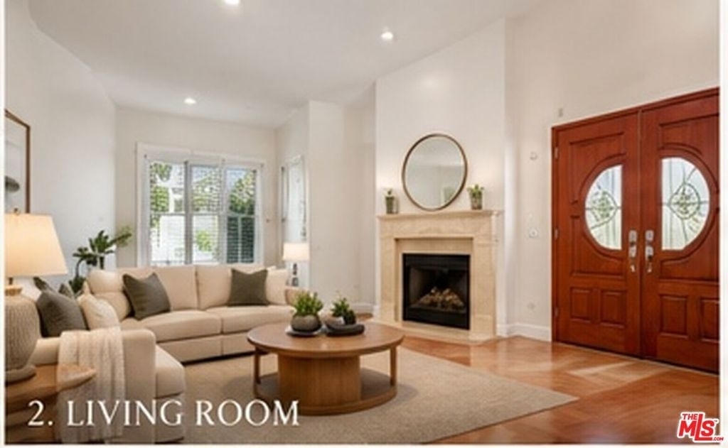 10389 Almayo Avenue - Photo 4
