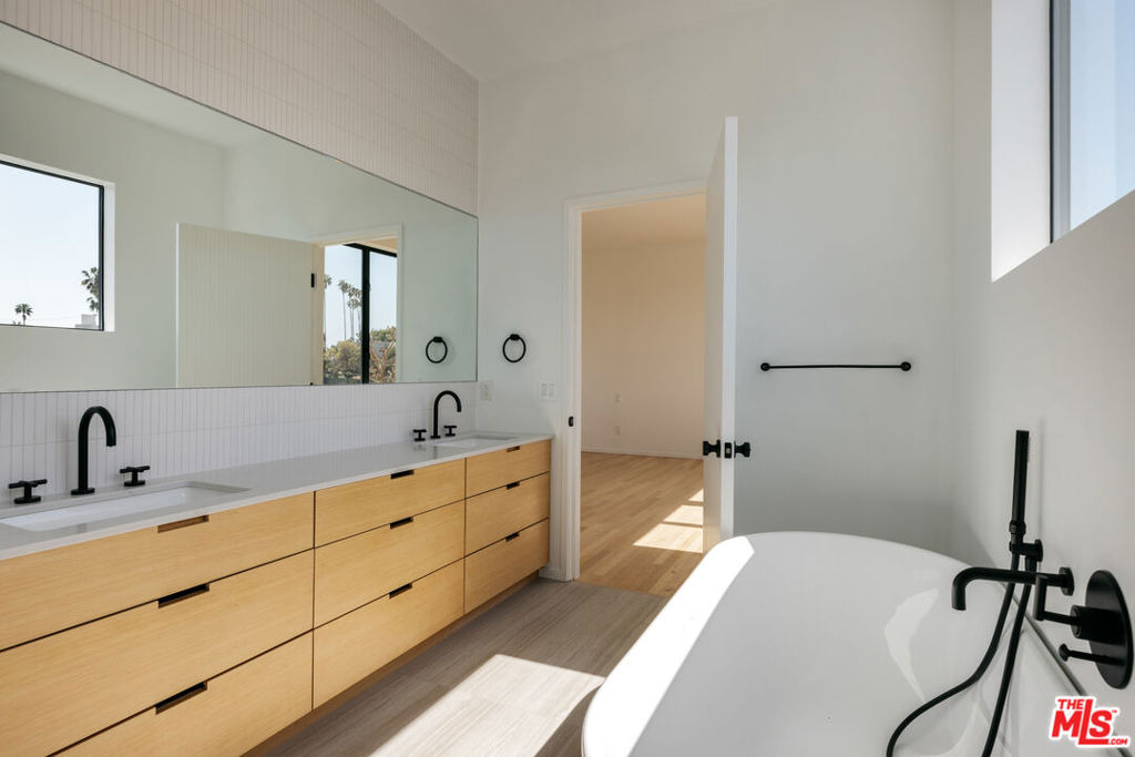 1628 Micheltorena Street - Photo 13