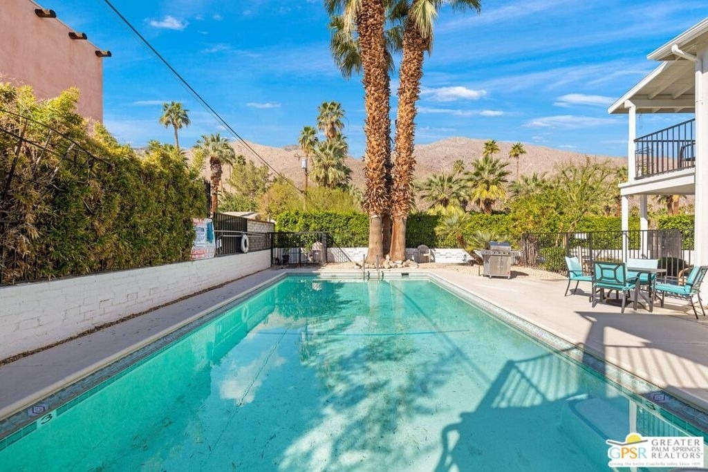 1674 S Via Salida - Photo 4