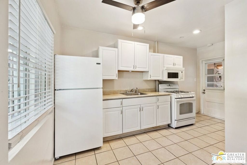 1674 S Via Salida - Photo 18
