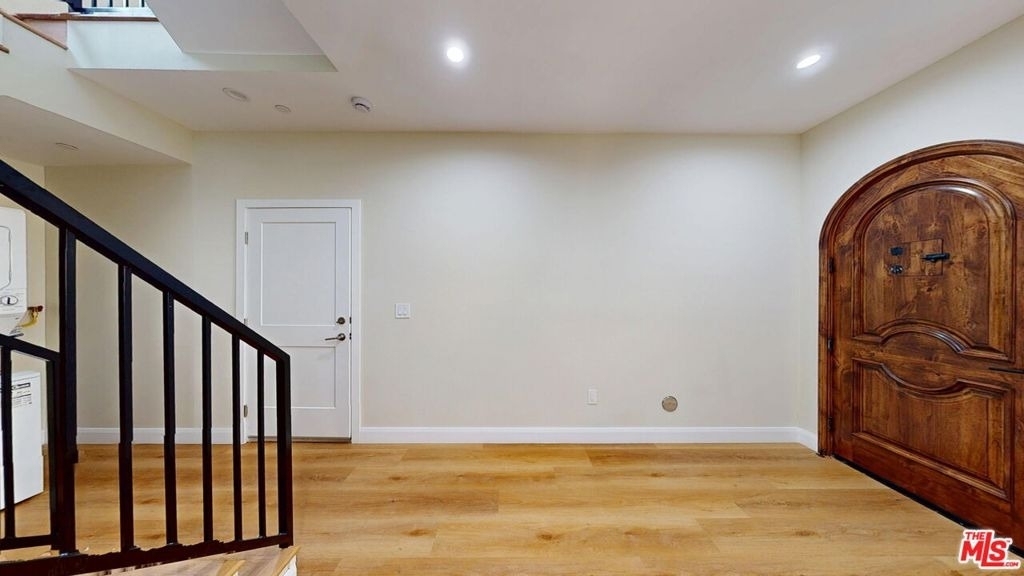 310 N 3rd Street - Photo 2