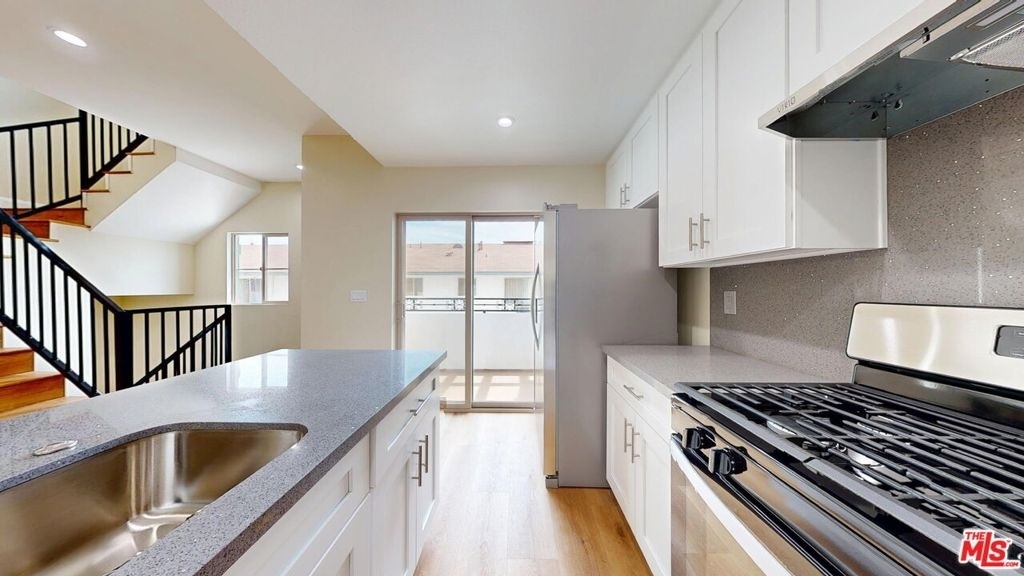 310 N 3rd Street - Photo 10