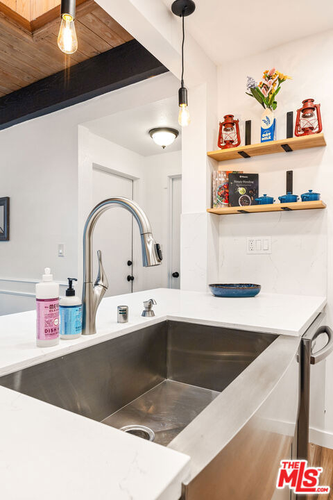 920 N Florence Street - Photo 14