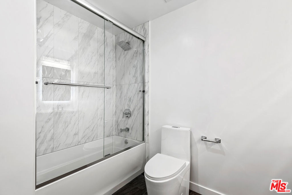 4337 Marina City Drive - Photo 29