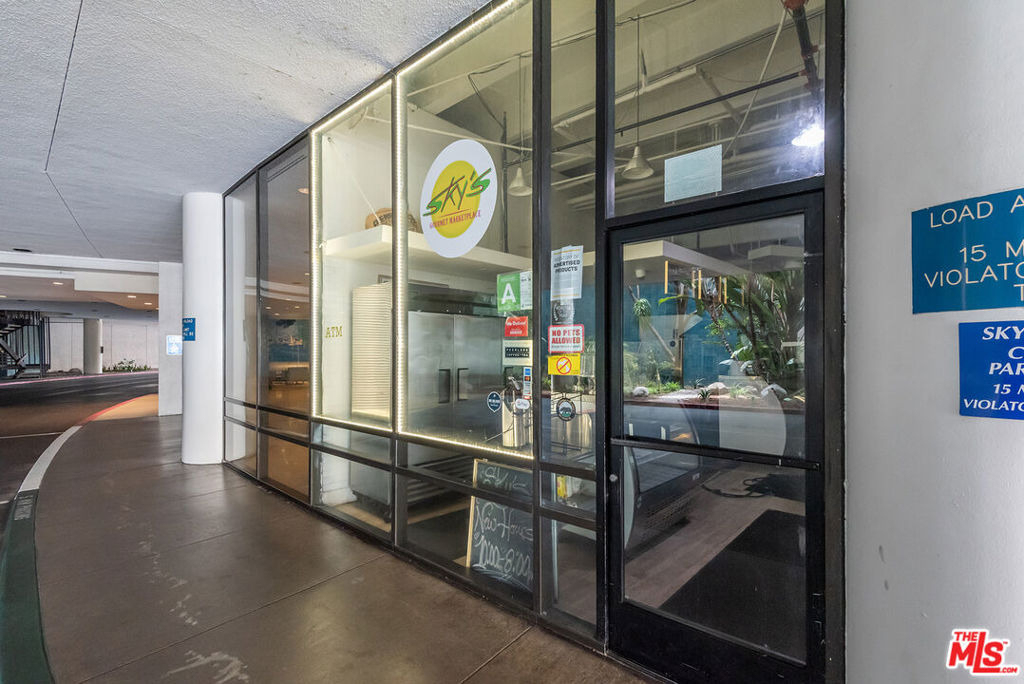4337 Marina City Drive - Photo 43