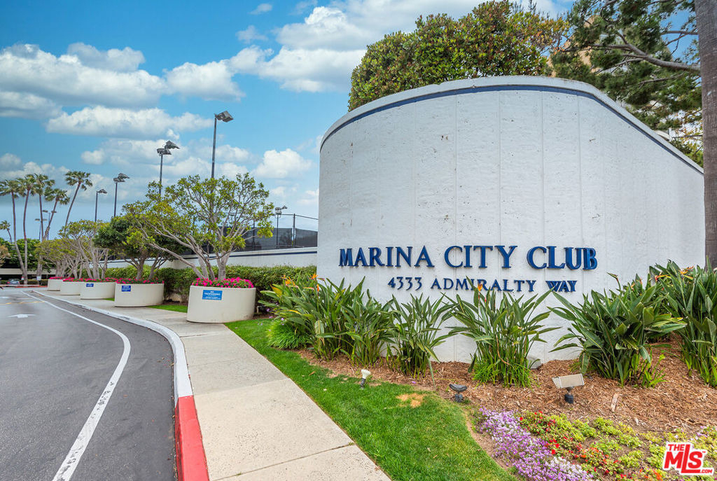 4337 Marina City Drive - Photo 32