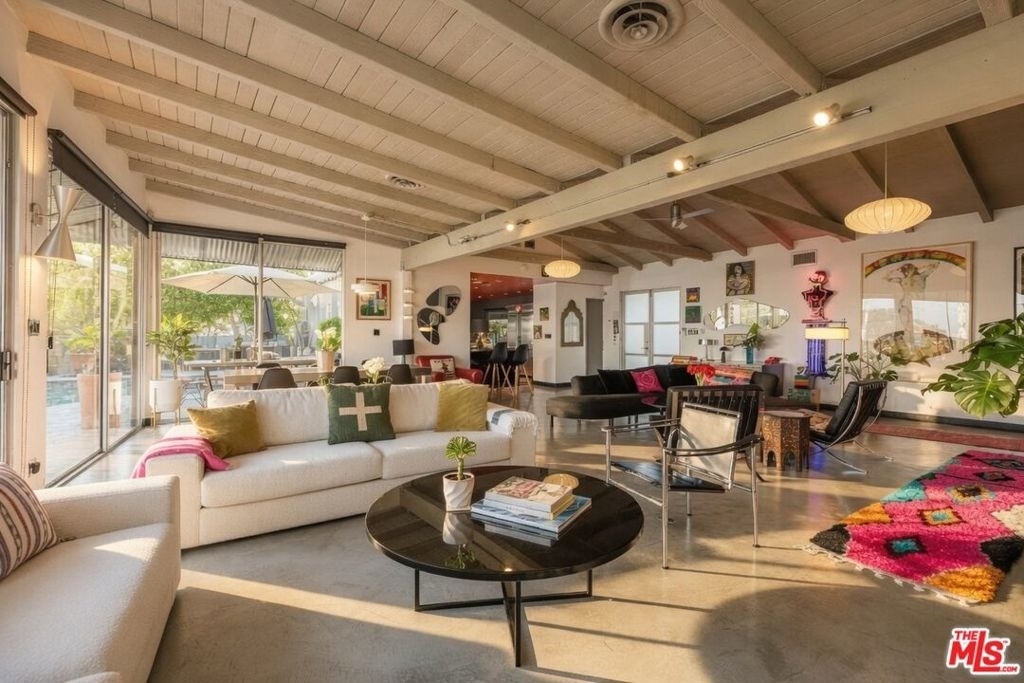8147 Mulholland Terrace - Photo 21