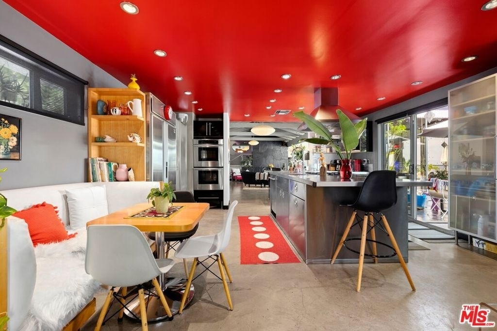 8147 Mulholland Terrace - Photo 24