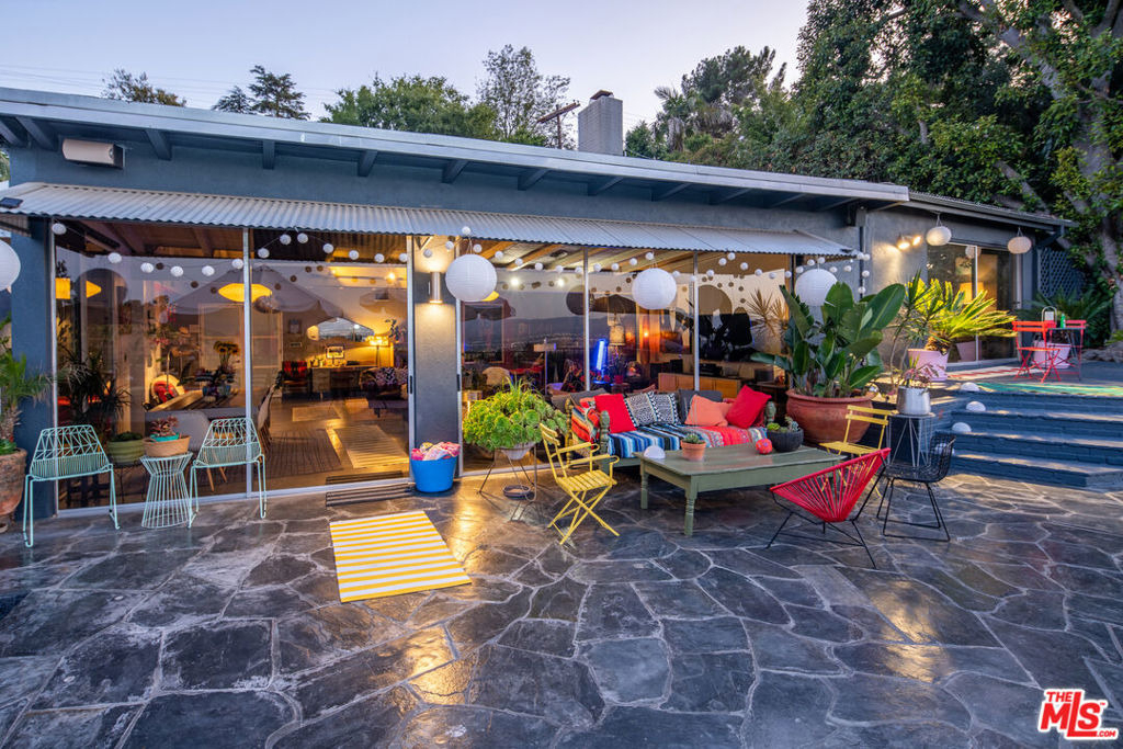 8147 Mulholland Terrace - Photo 42
