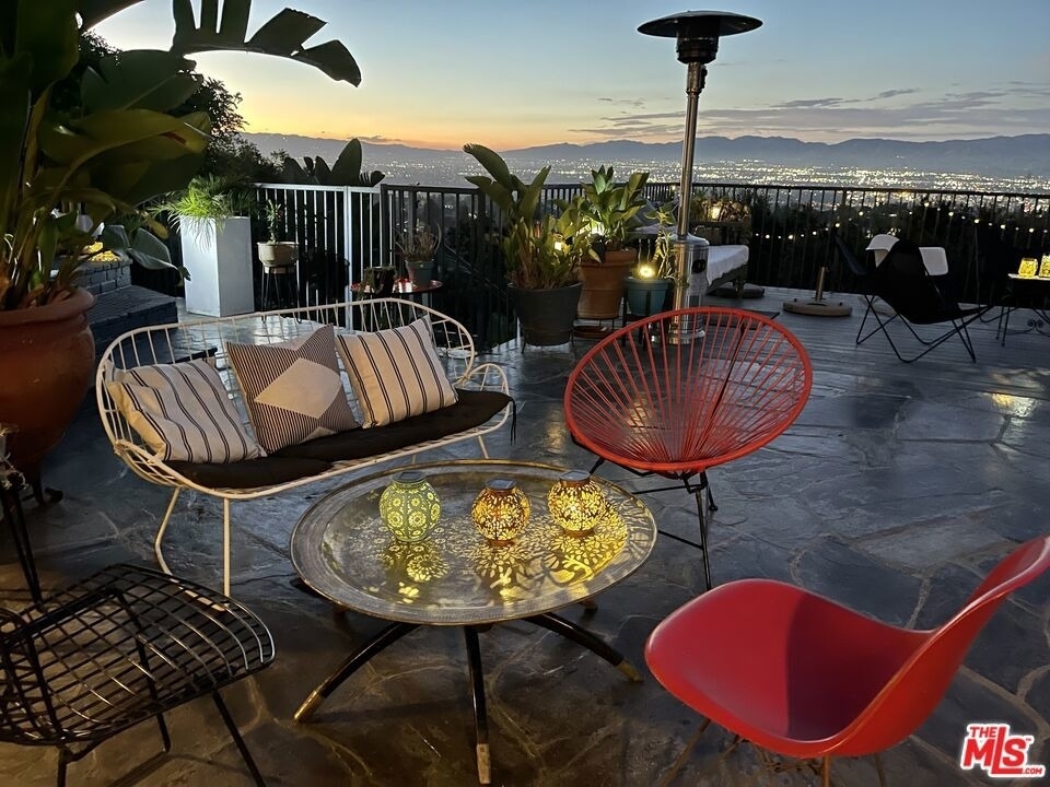 8147 Mulholland Terrace - Photo 43