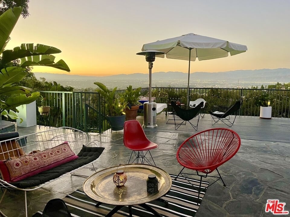 8147 Mulholland Terrace - Photo 44
