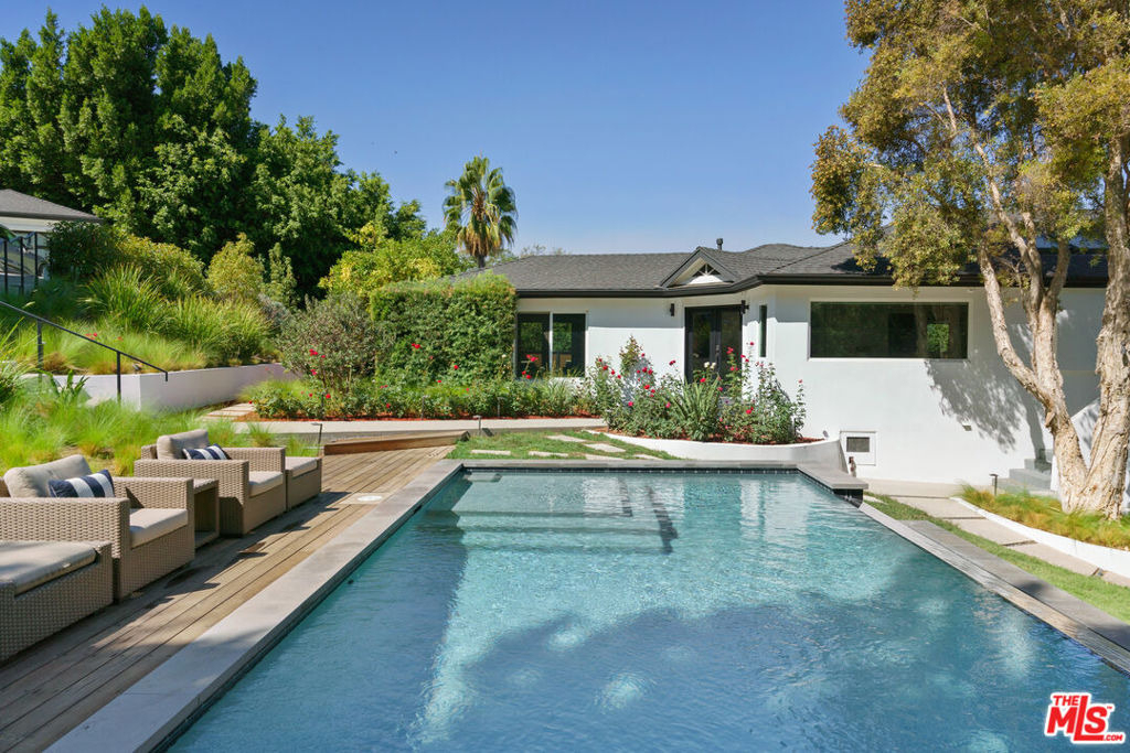 3751 Multiview Drive - Photo 0