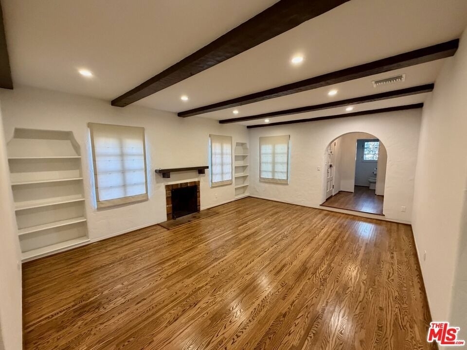 879 Fiske Street - Photo 6