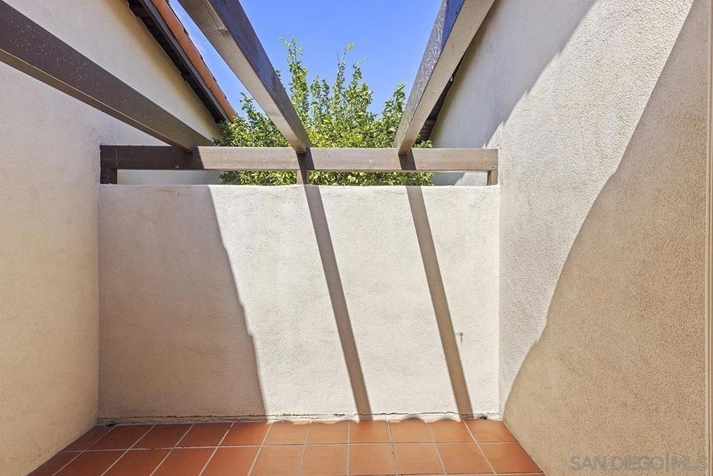 11988 Rancho Bernardo Rd - Photo 18