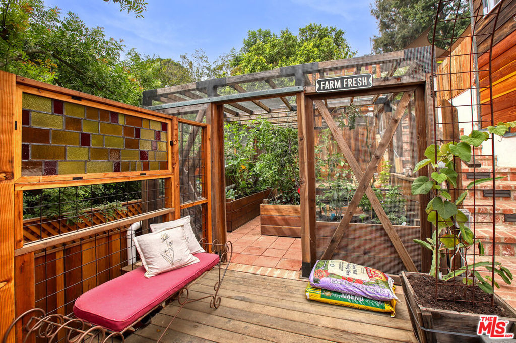 2057 Stanley Hills Place - Photo 7
