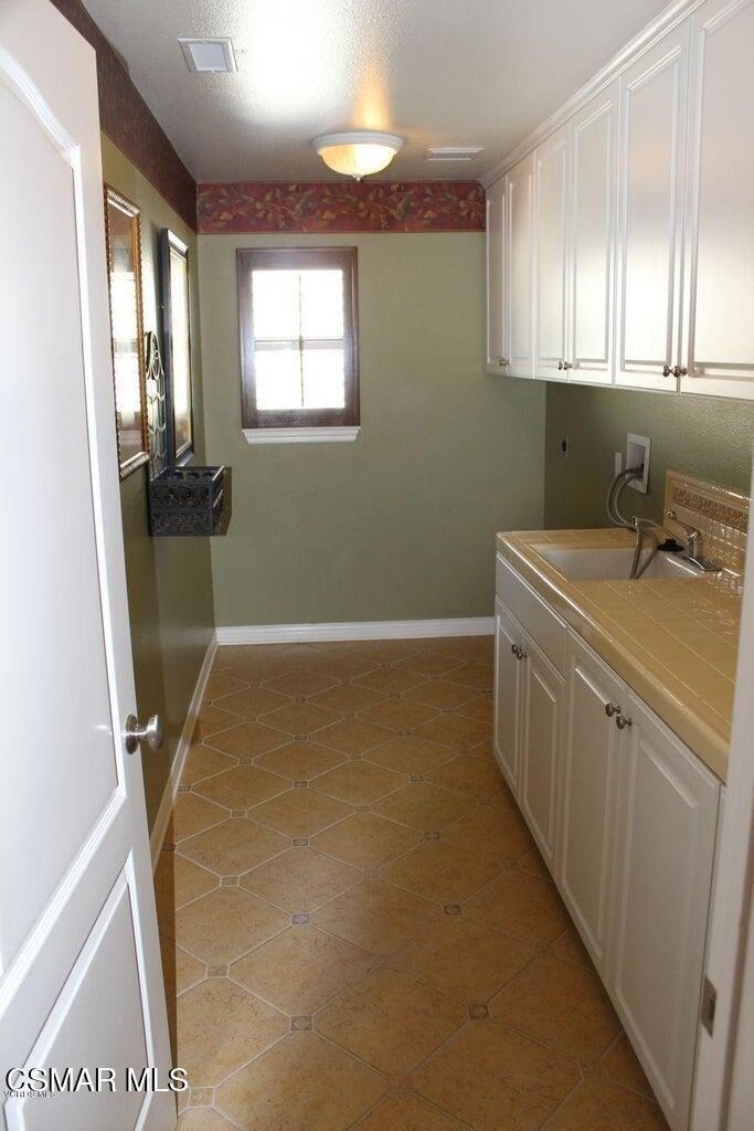 1555 Arroyo View Street - Photo 31
