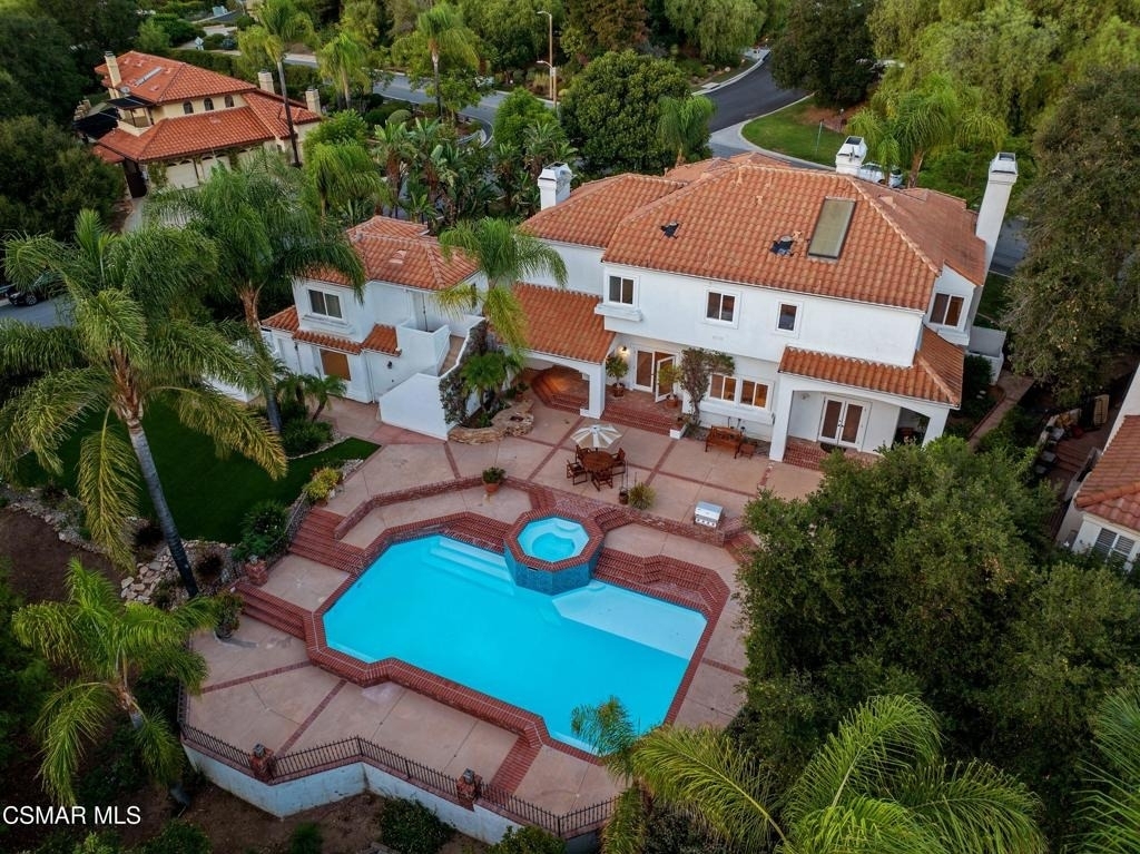 1565 Falling Star Avenue - Photo 8