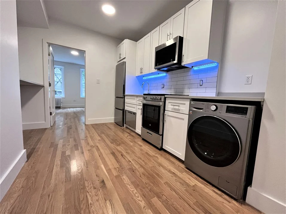  East 92nd Street - Photo 1