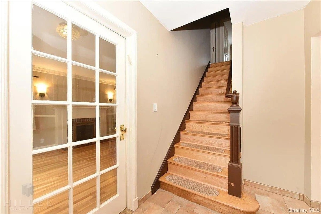 196th Street - Photo 1