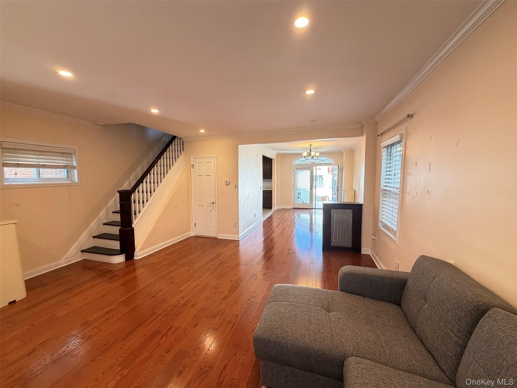 18917 45th Avenue - Photo 3