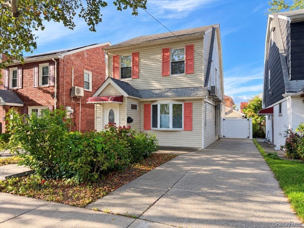 18917 45th Avenue - Photo 0