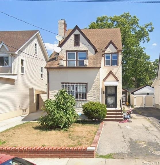 8515 151st Street - Photo 0