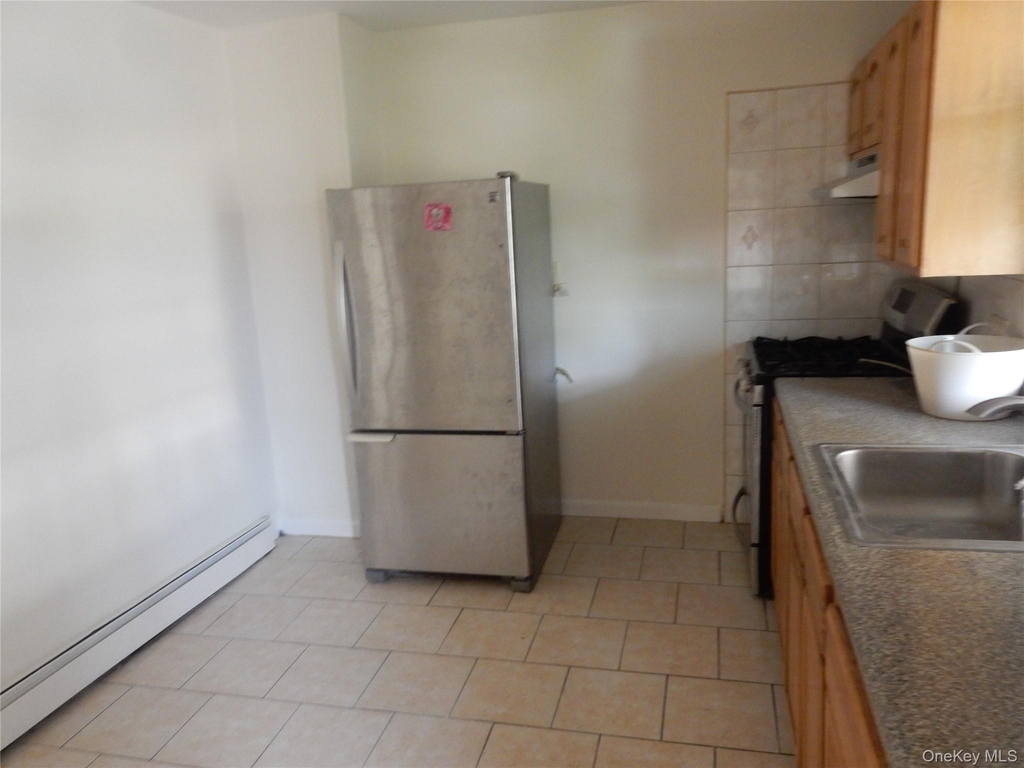 222 N 6th Avenue - Photo 2