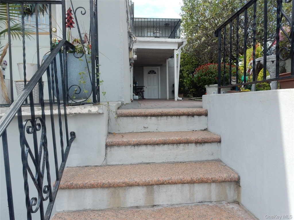 222 N 6th Avenue - Photo 13