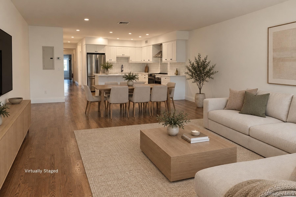 303 Main Street - Photo 3
