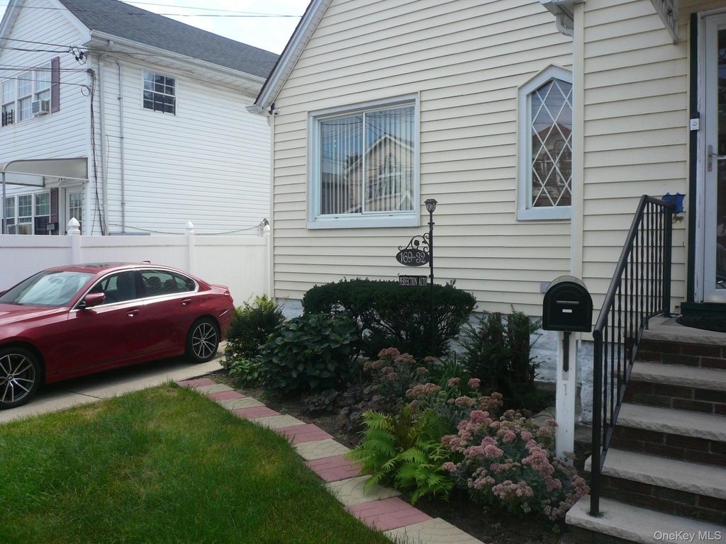 16932 144th Road - Photo 1