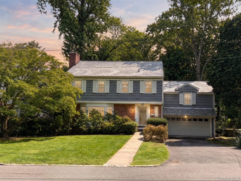 10 Forest Lane - Photo 0