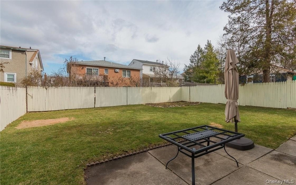 221 Lockwood Avenue - Photo 20