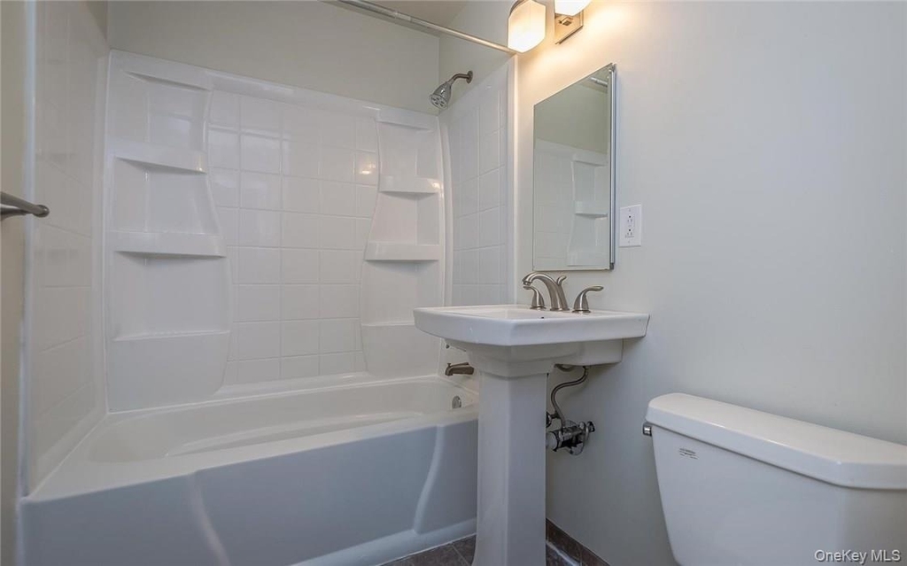 221 Lockwood Avenue - Photo 14