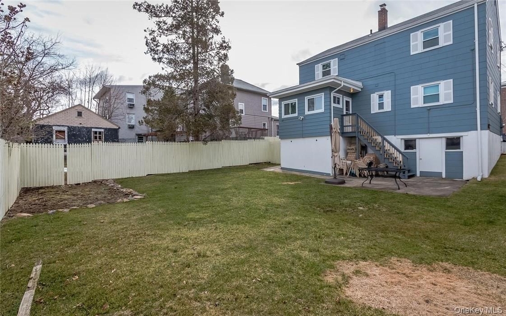 221 Lockwood Avenue - Photo 18
