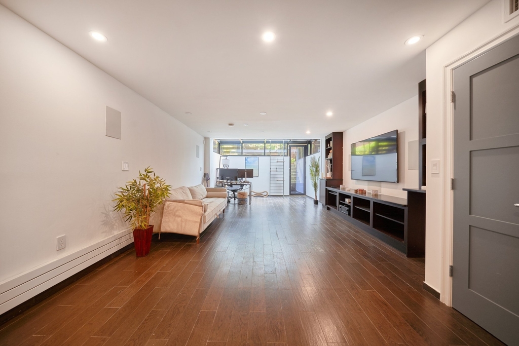 247 W 122nd Street - Photo 11