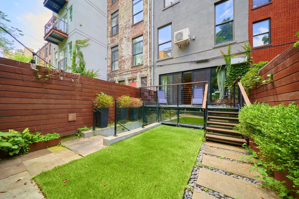 247 W 122nd Street - Photo 2