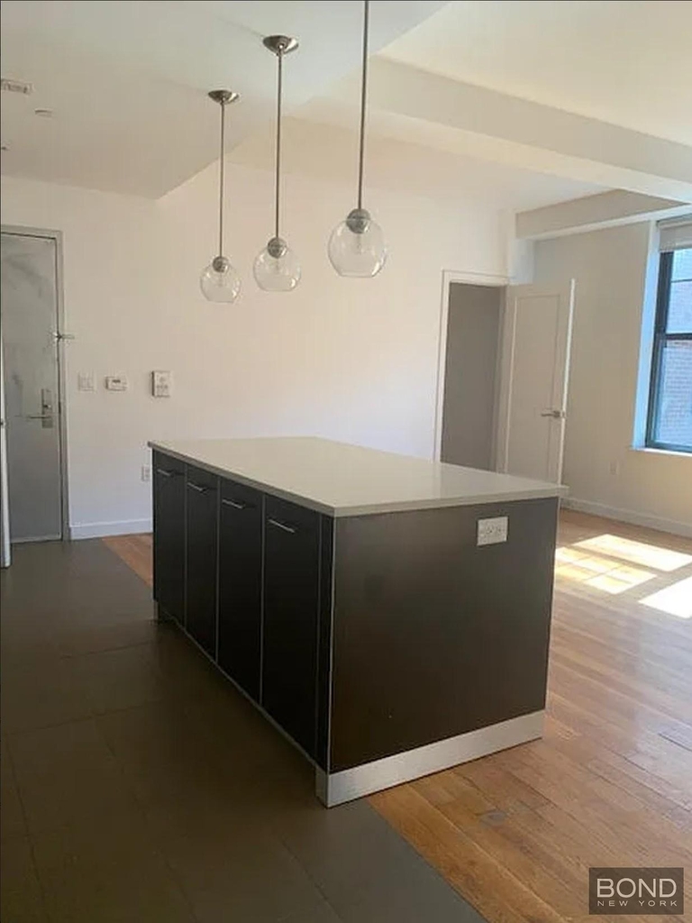 123 Parkside Avenue - Photo 2