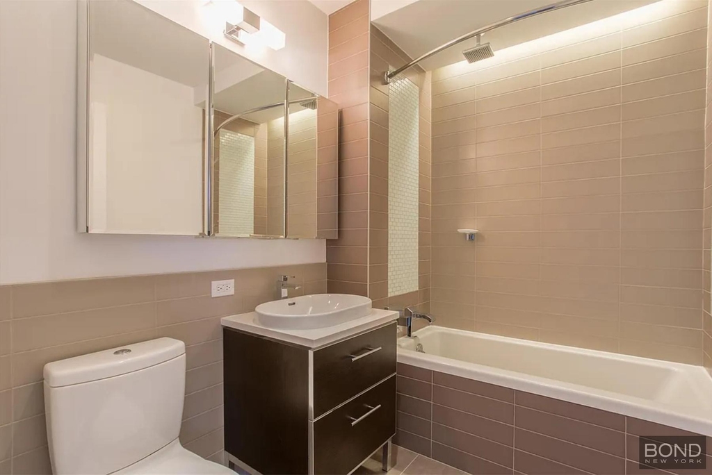 123 Parkside Avenue - Photo 8