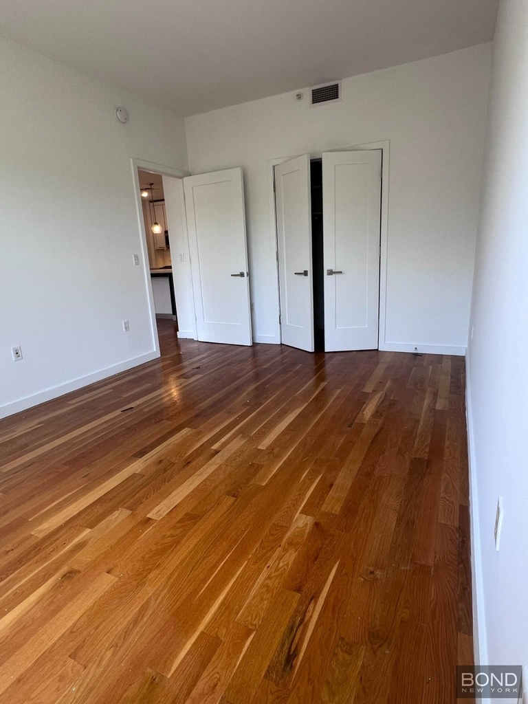 123 Parkside Avenue - Photo 4