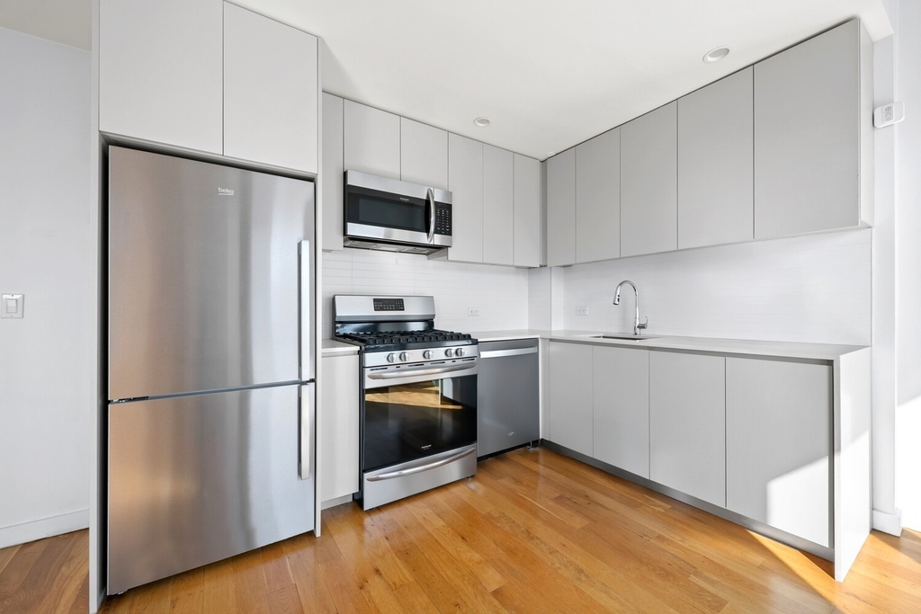 123 Hope Street - Photo 3