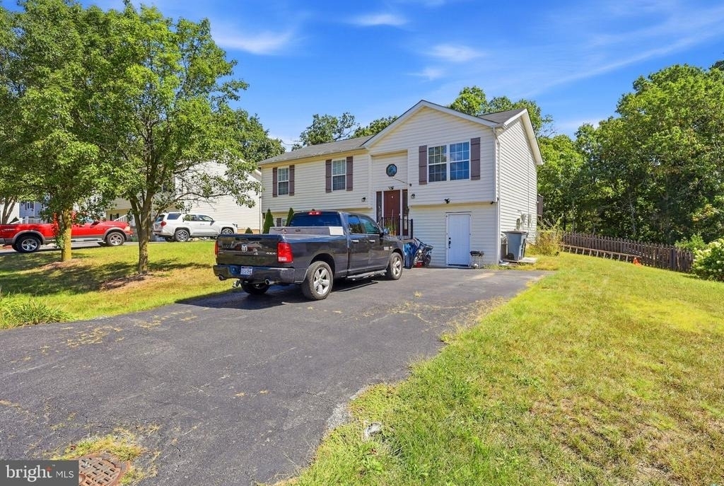 94 Longwood Drive - Photo 2