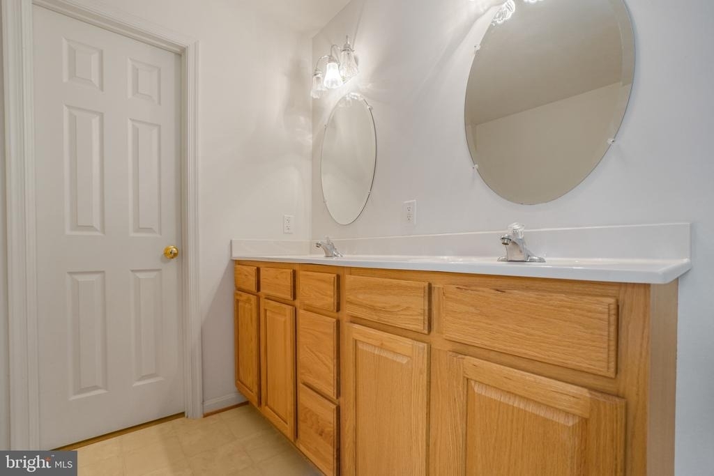10700 Chancellorsville Drive - Photo 31