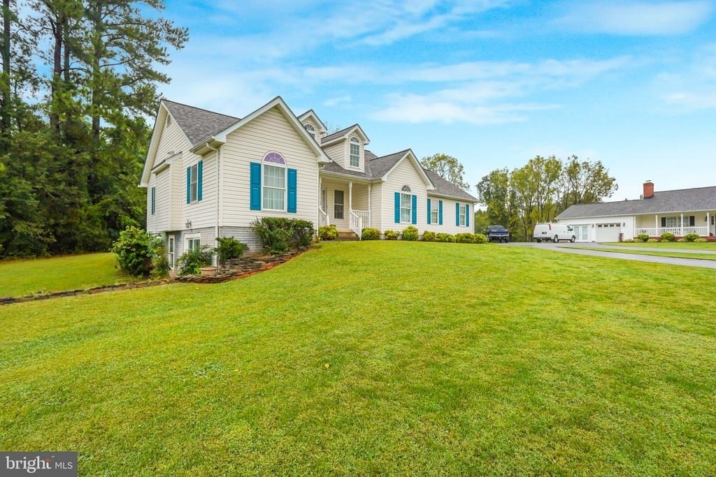 10700 Chancellorsville Drive - Photo 3